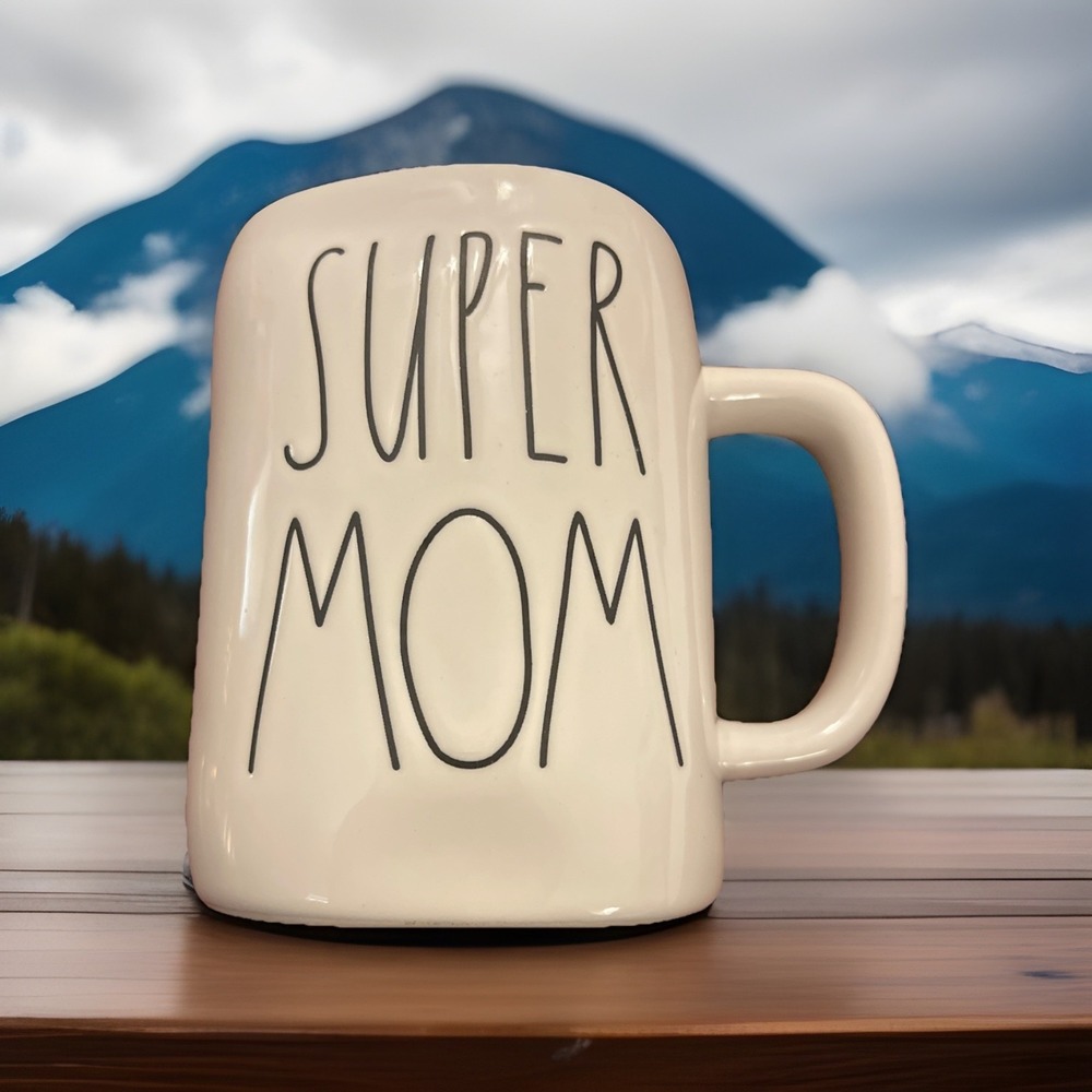 Rae Dunn " SUPER MOM " Coffee Mug / Cup White Large Cup‎ Of Coffee / Tea Mother